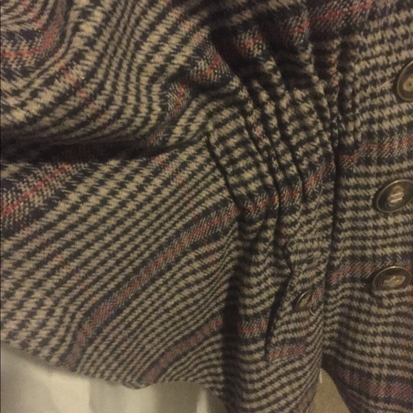 Cape coat - Picture 7 of 8